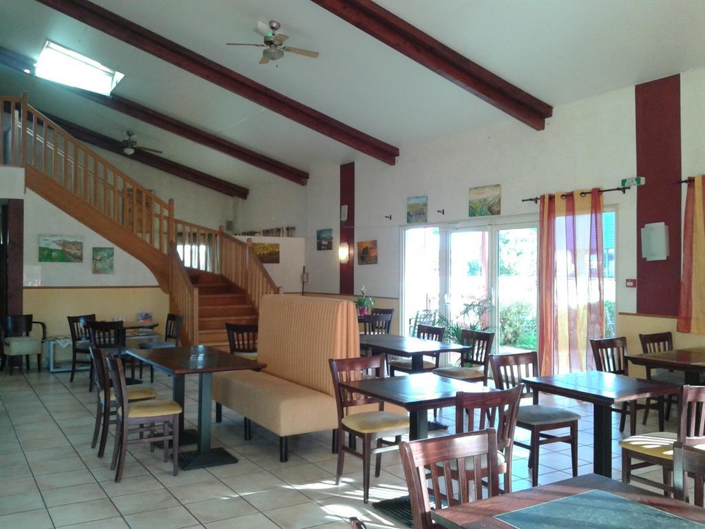 Couett'Hotel Oloron Sainte Marie Exteriör bild