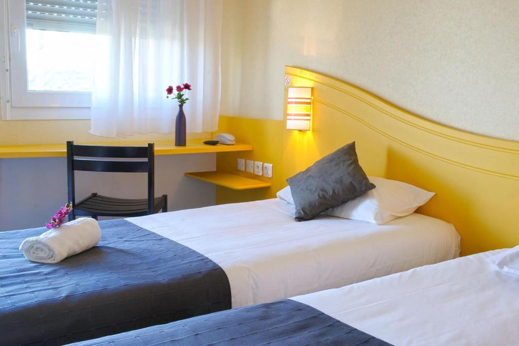 Couett'Hotel Oloron Sainte Marie Exteriör bild